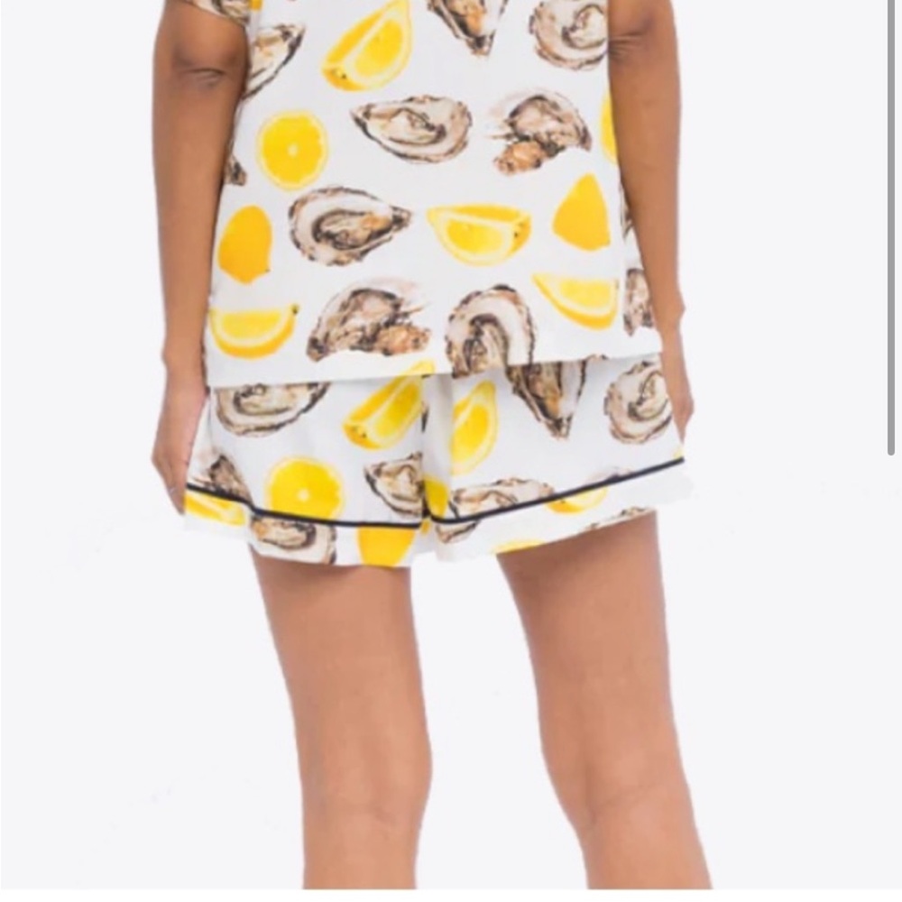 Katie Kime THE WORLD IS YOUR OYSTER PAJAMA SHORTS medium